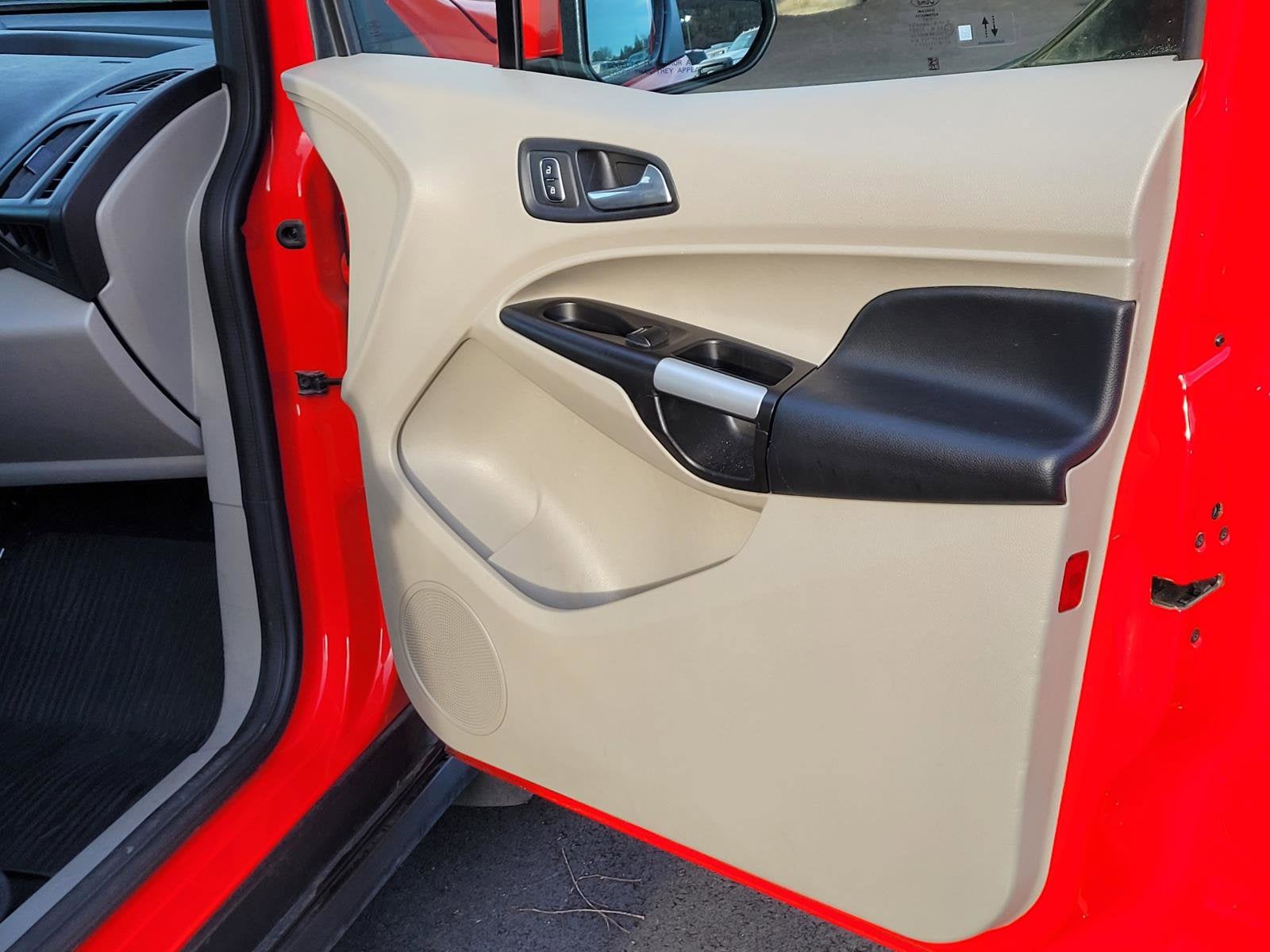 2022 Ford Transit Connect Wagon Titanium