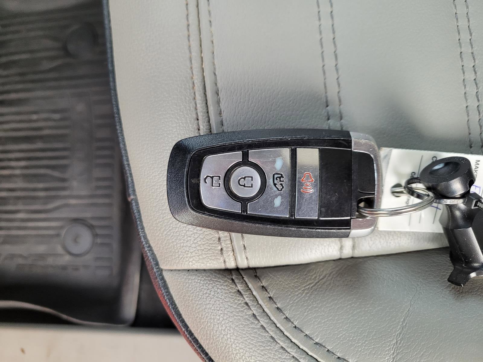 2022 Ford Transit Connect Wagon Titanium