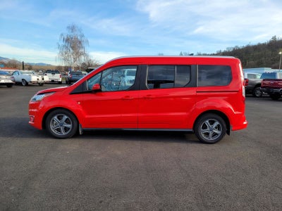 2022 Ford Transit Connect Wagon Titanium