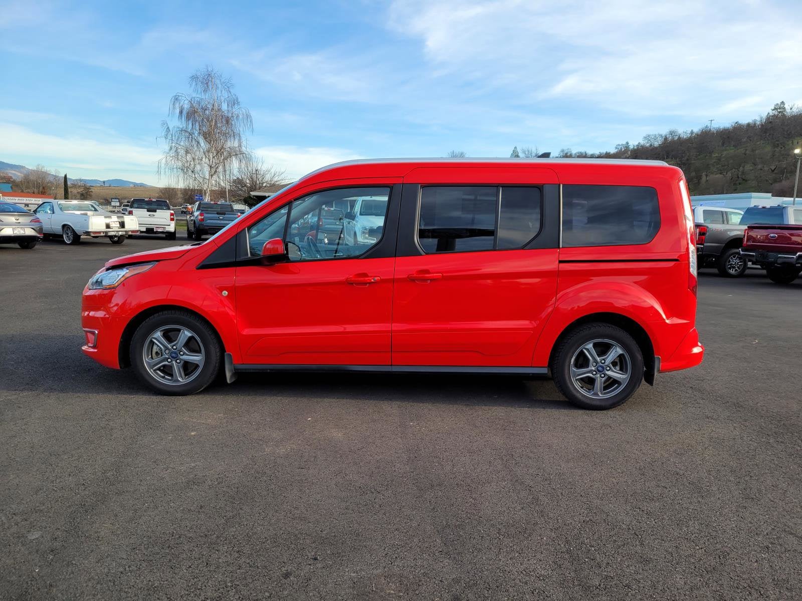 2022 Ford Transit Connect Wagon Titanium