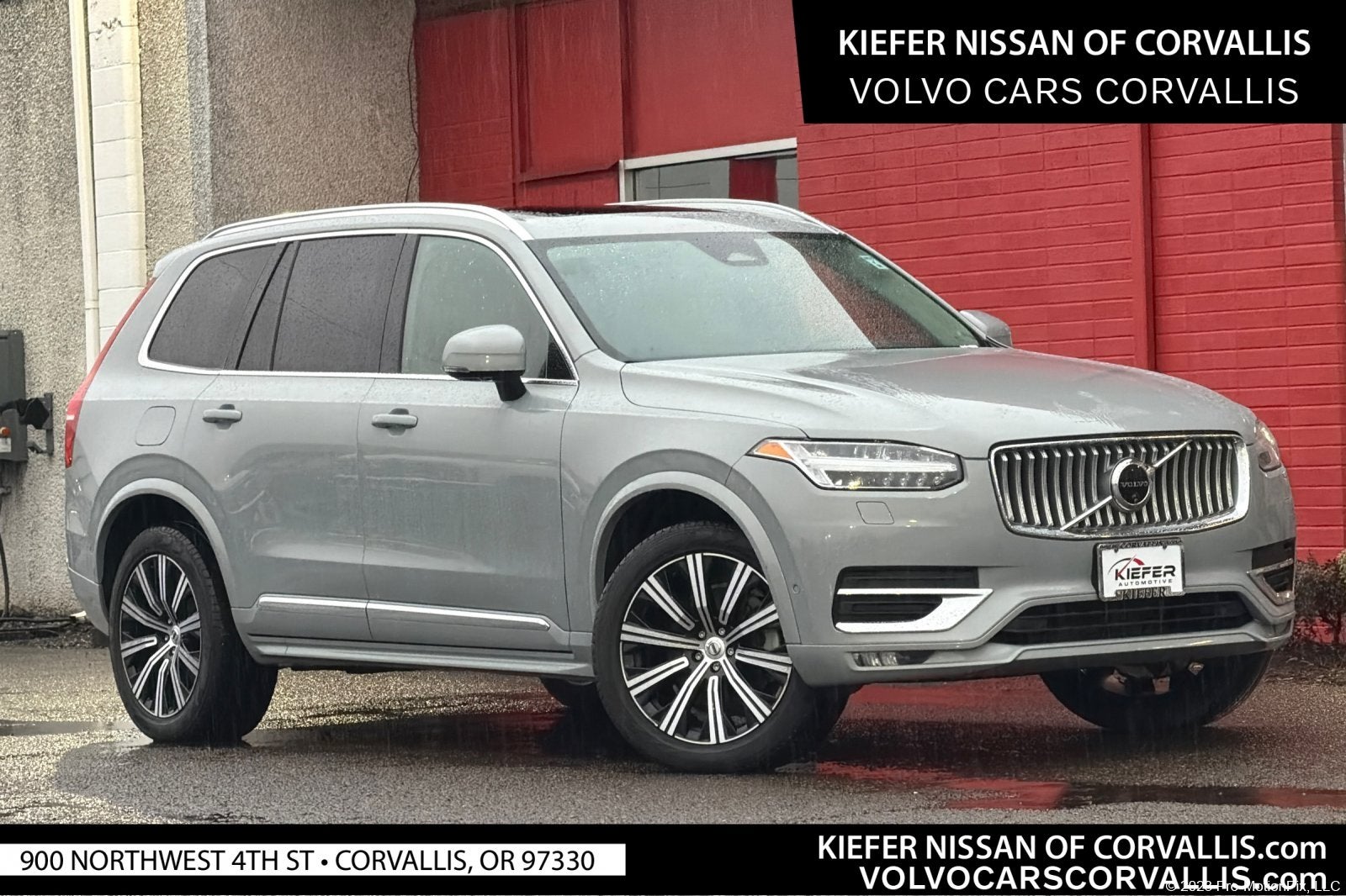 2024 Volvo XC90 B6 Plus 7-Seater Bright theme 4WD's photo
