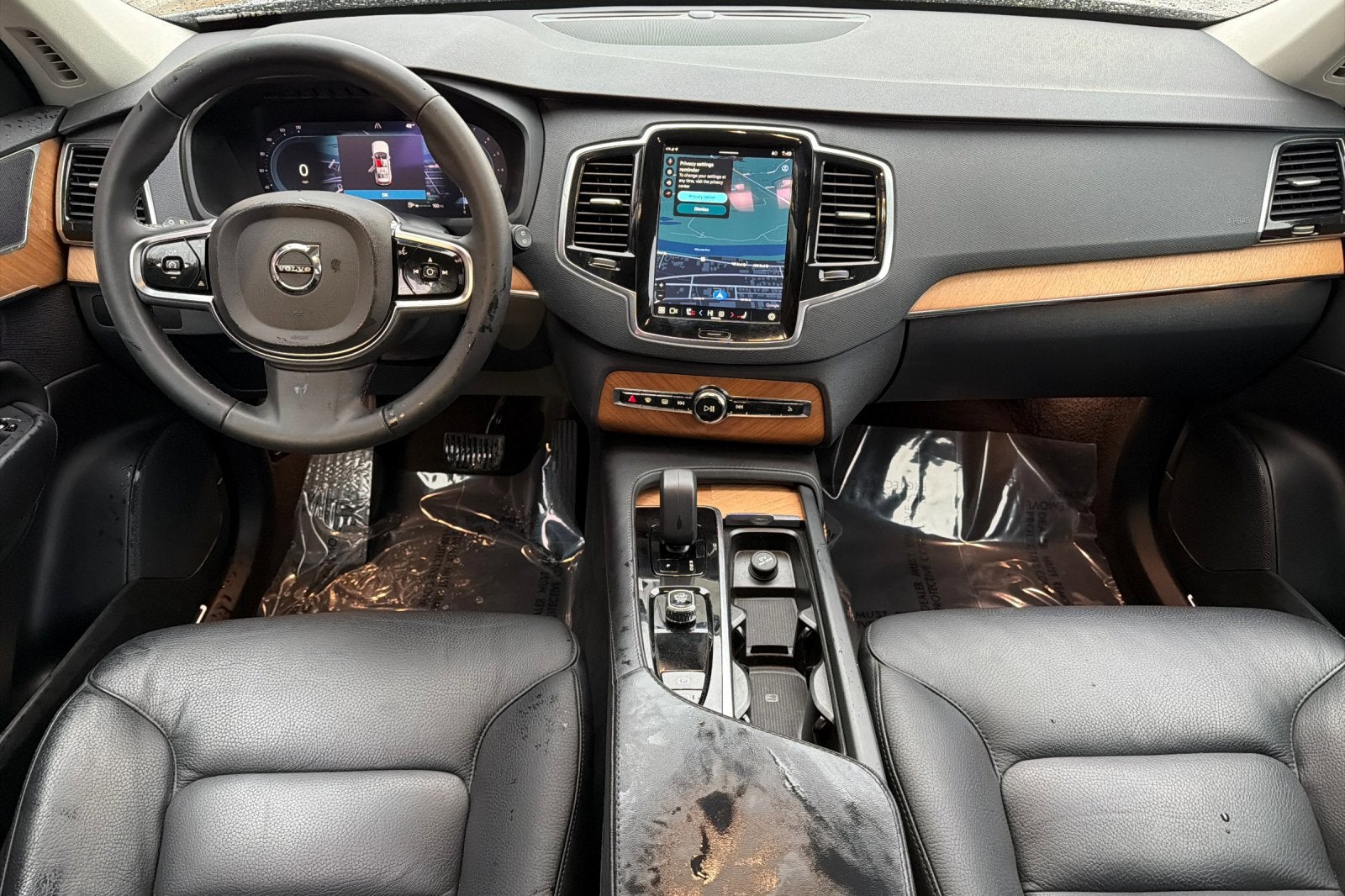 2024 Volvo XC90 Plus Bright Theme