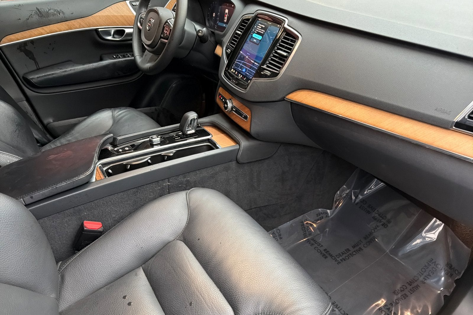 2024 Volvo XC90 Plus Bright Theme