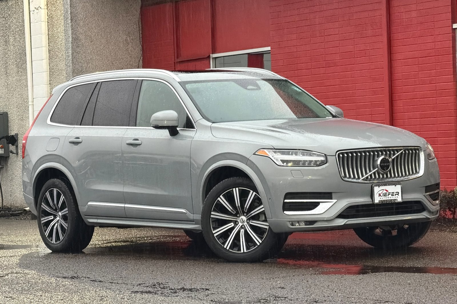 2024 Volvo XC90 Plus Bright Theme