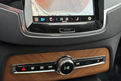 2024 Volvo XC90 Plus Bright Theme