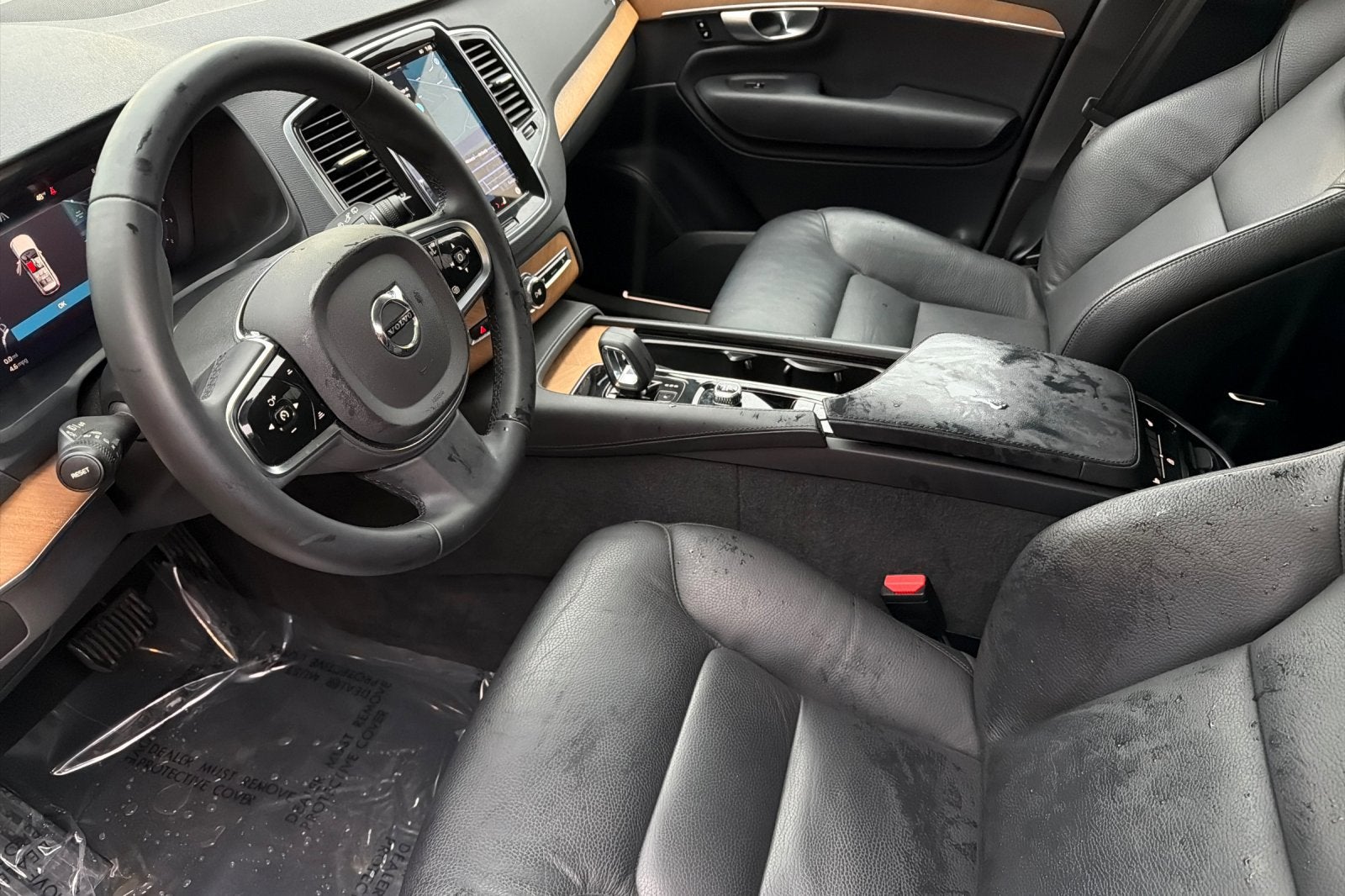 2024 Volvo XC90 Plus Bright Theme