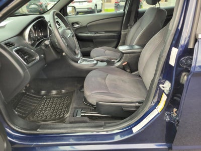 2014 Chrysler 200 LX