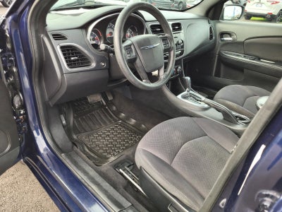 2014 Chrysler 200 LX