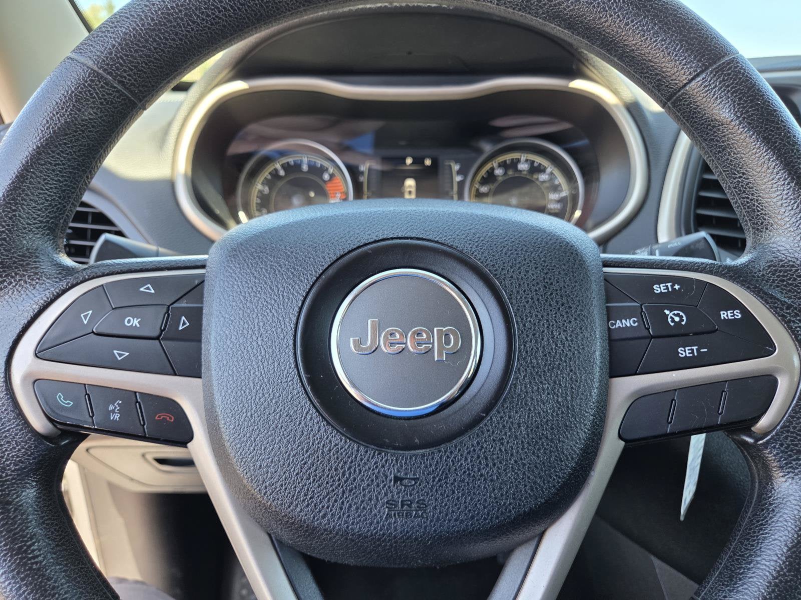 2016 Jeep Cherokee Sport