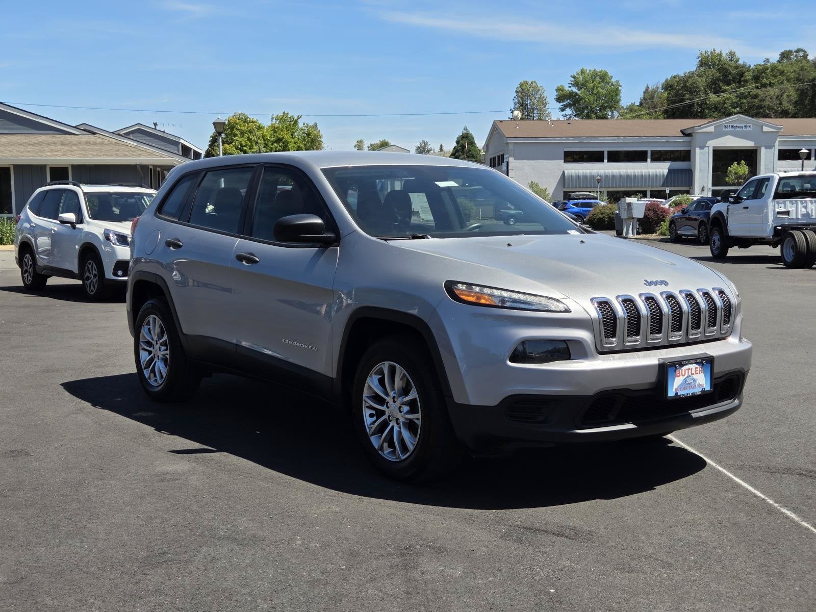 2016 Jeep Cherokee Sport