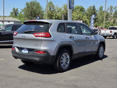 2016 Jeep Cherokee Sport