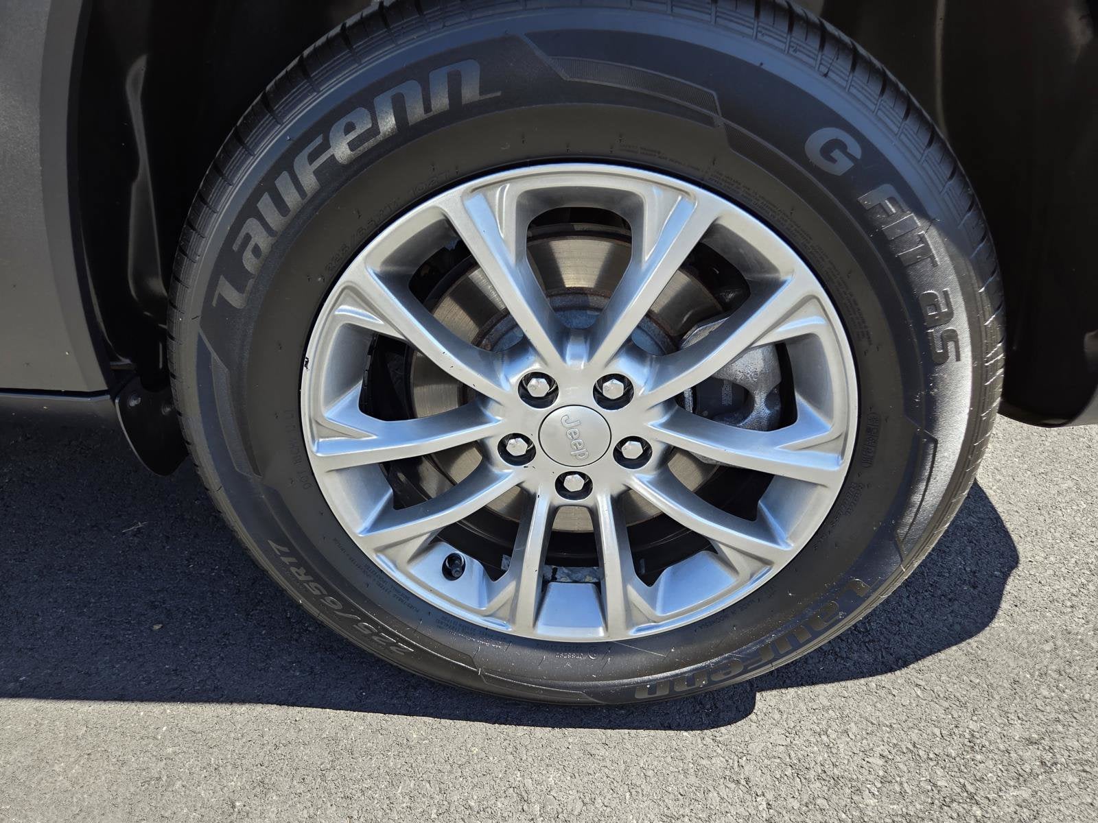 2016 Jeep Cherokee Sport