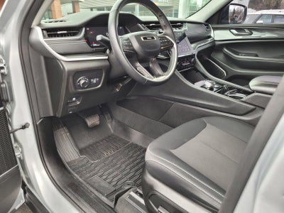 2022 Jeep Grand Cherokee L Laredo