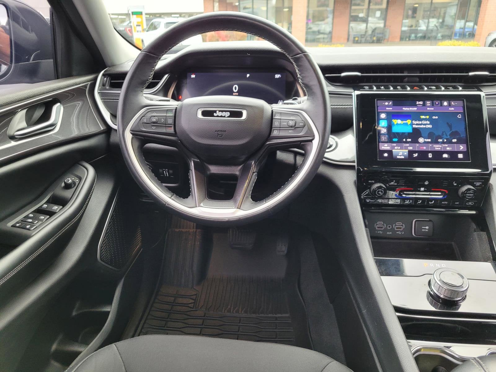 2022 Jeep Grand Cherokee L Laredo