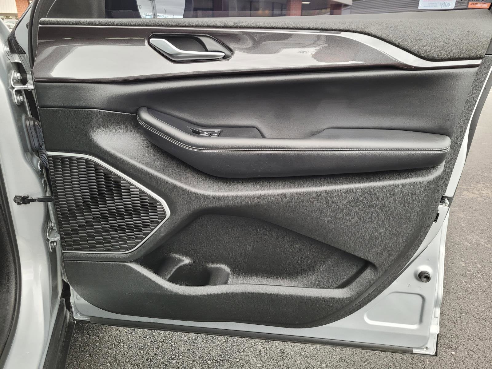 2022 Jeep Grand Cherokee L Laredo