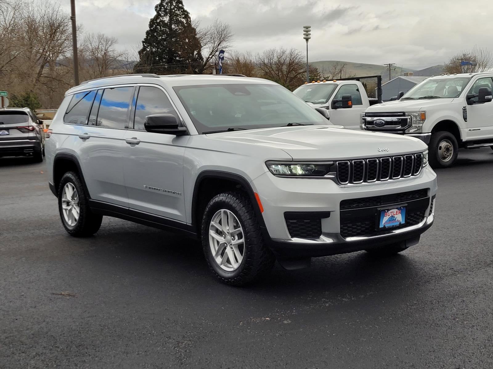 2022 Jeep Grand Cherokee L Laredo