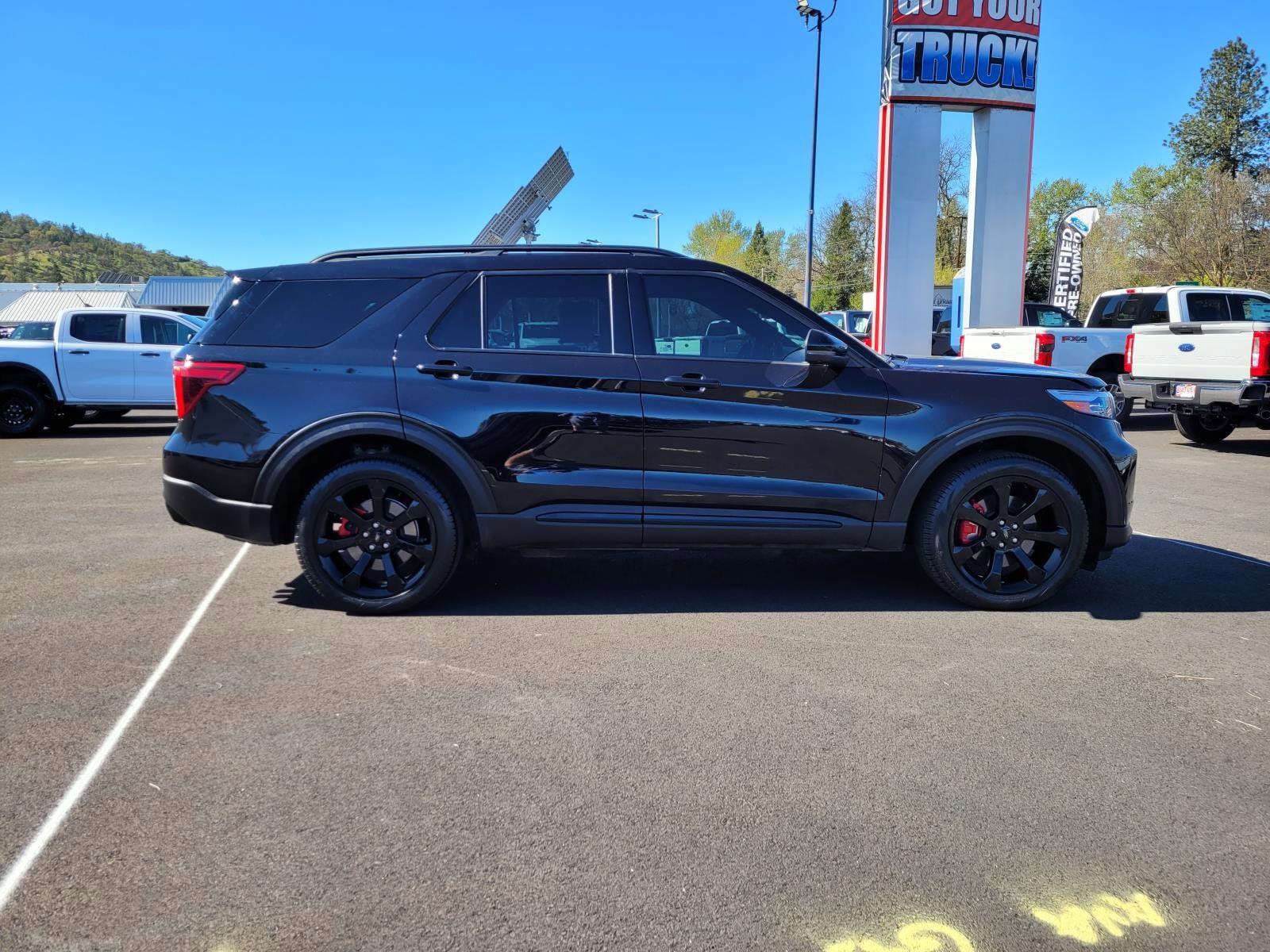 2023 Ford Explorer ST