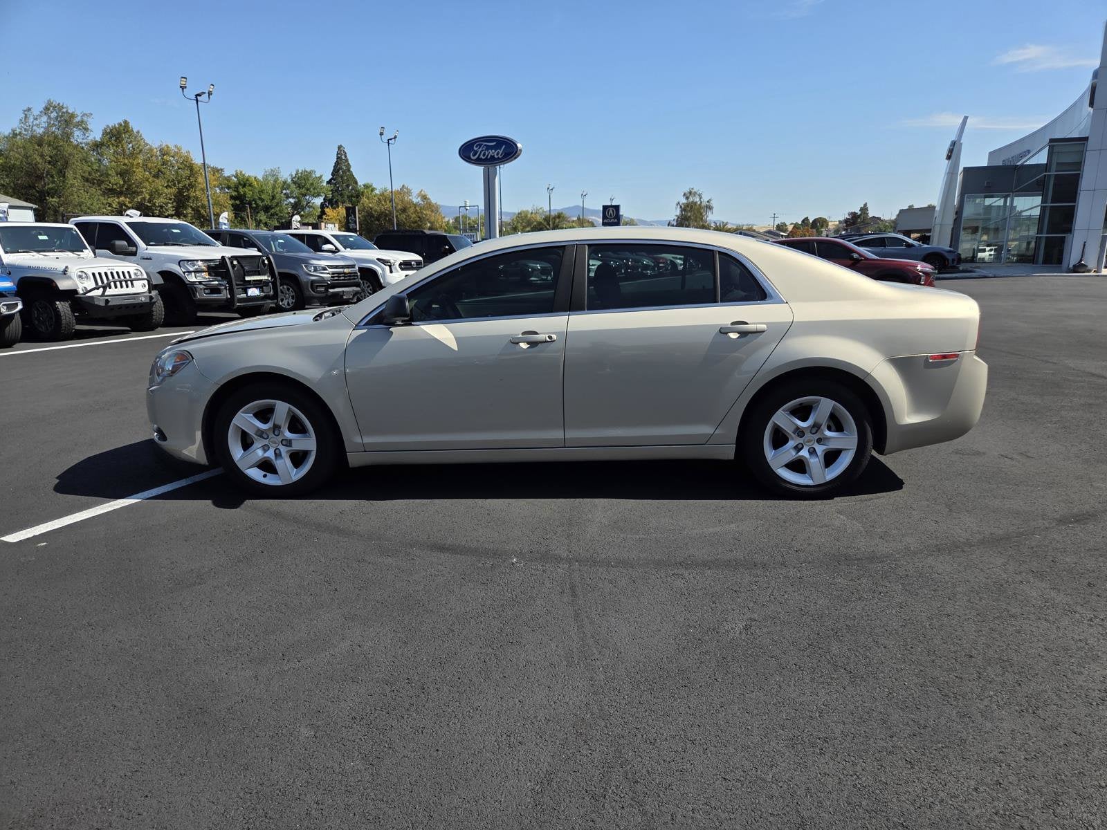 2011 Chevrolet Malibu LS w/1FL