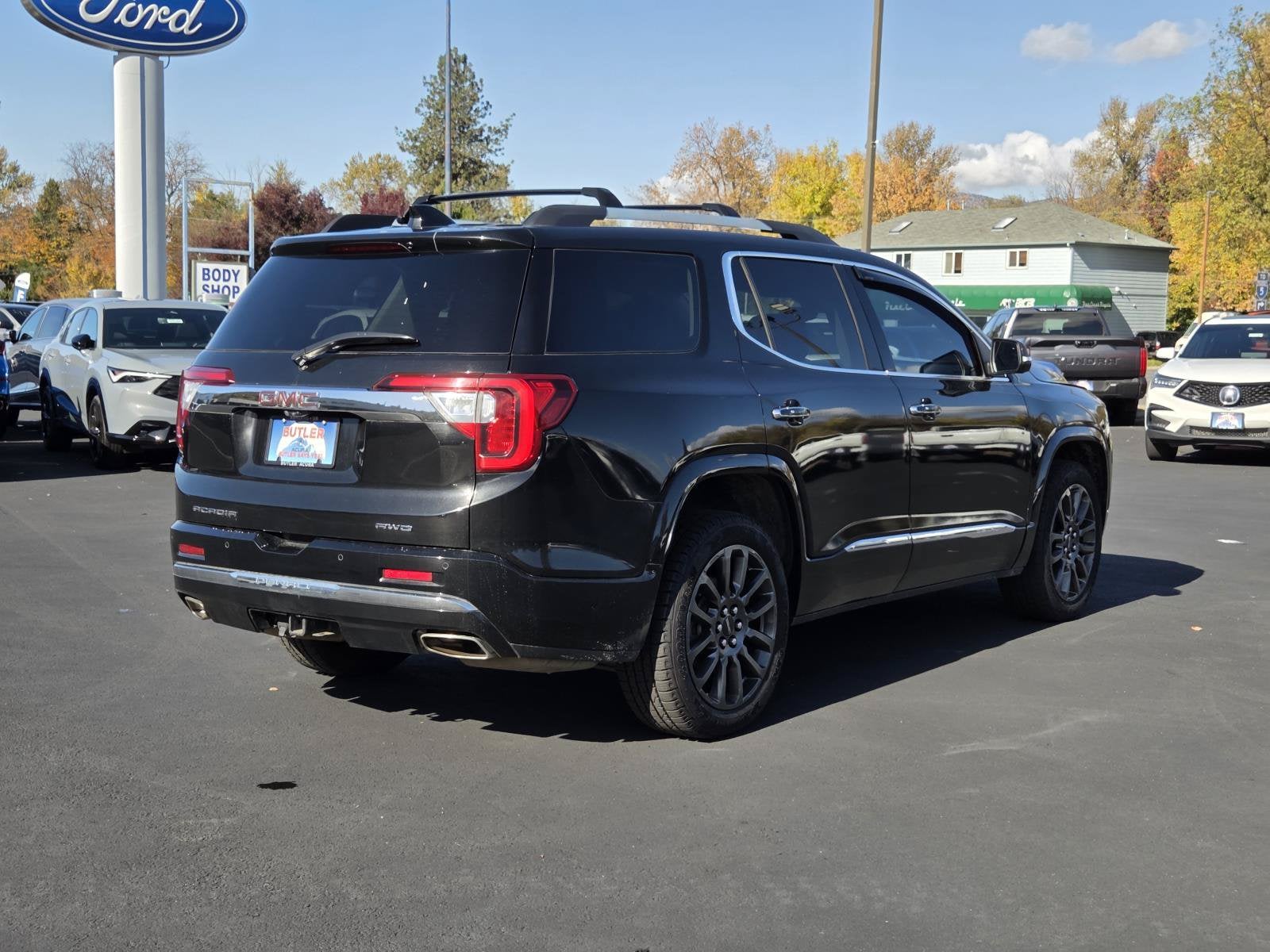 2022 GMC Acadia Denali