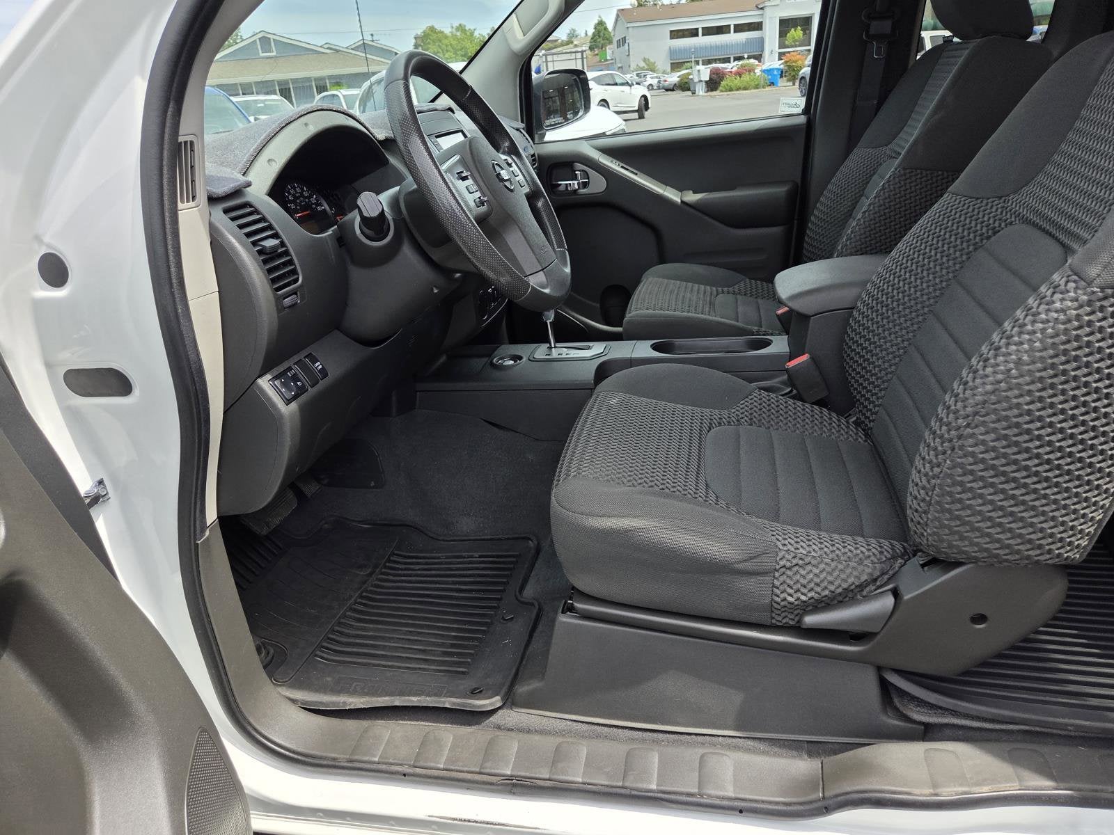 2020 Nissan Frontier SV