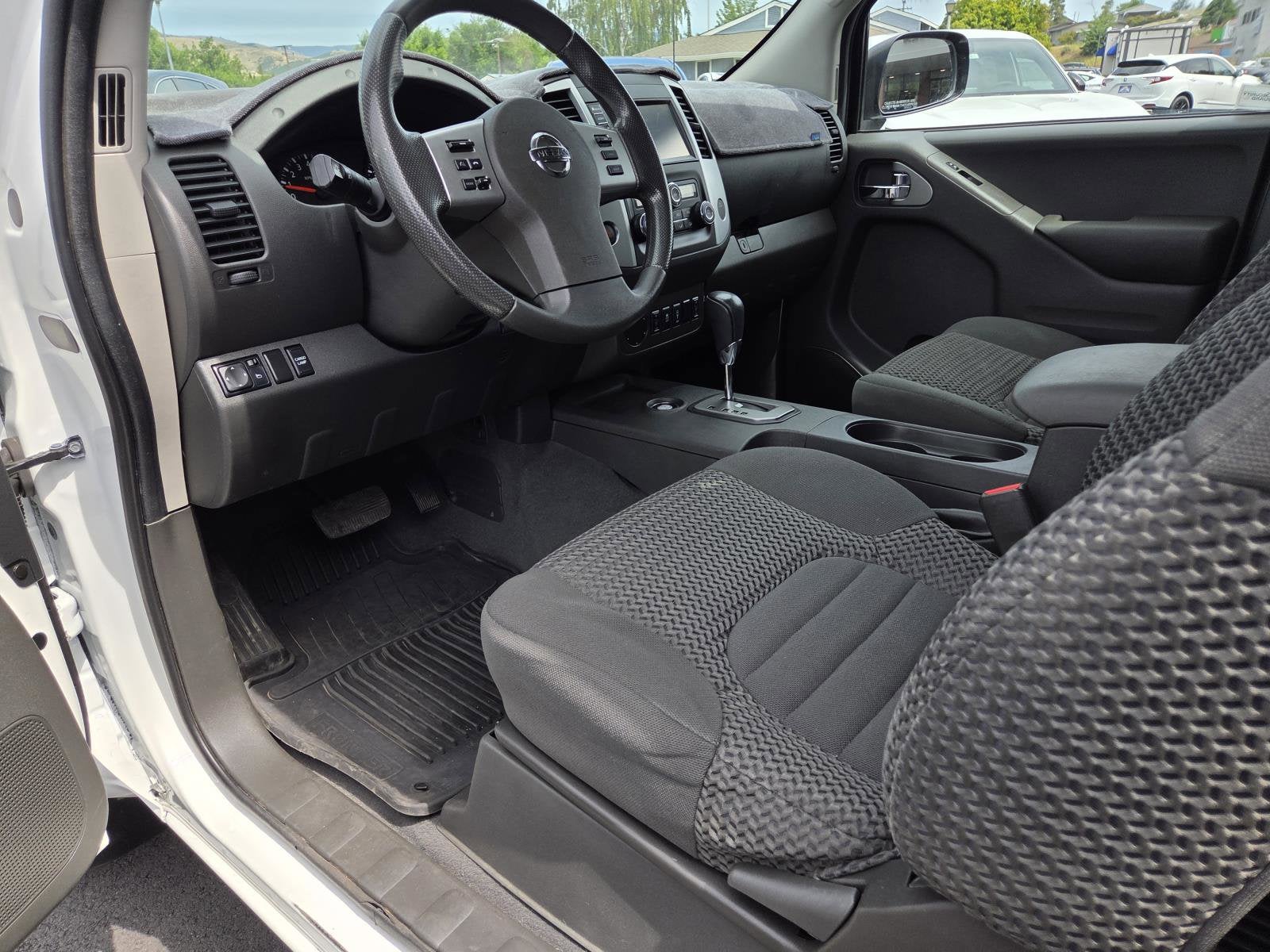 2020 Nissan Frontier SV