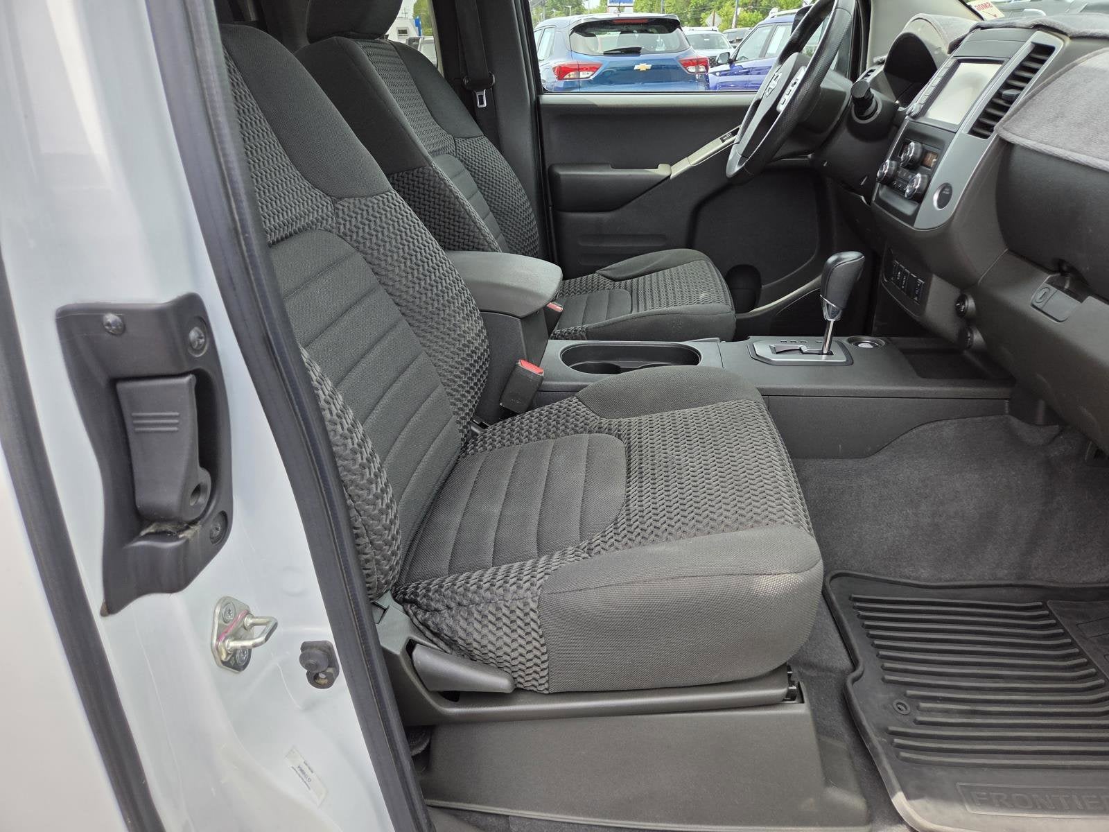 2020 Nissan Frontier SV