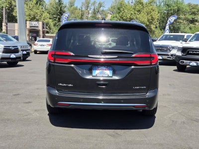 2023 Chrysler Pacifica Limited