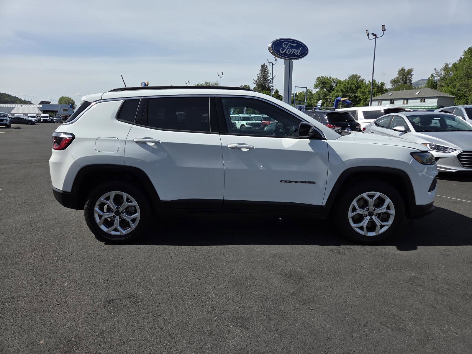 2025 Jeep Compass Latitude