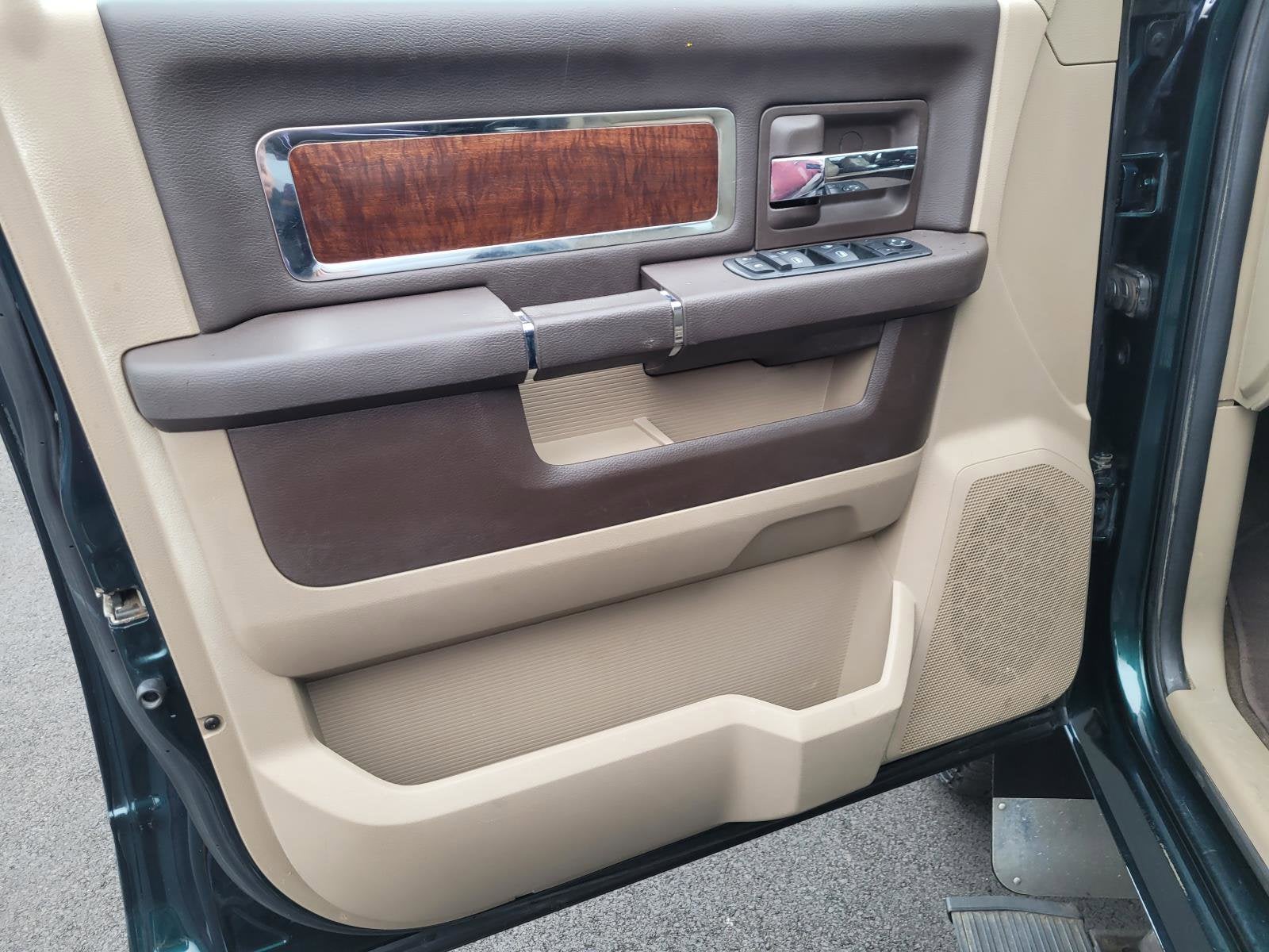 2011 RAM 2500 Laramie