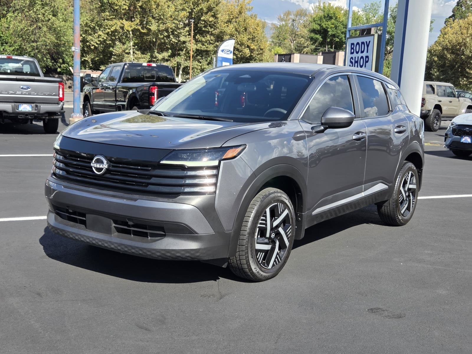 2025 Nissan Kicks