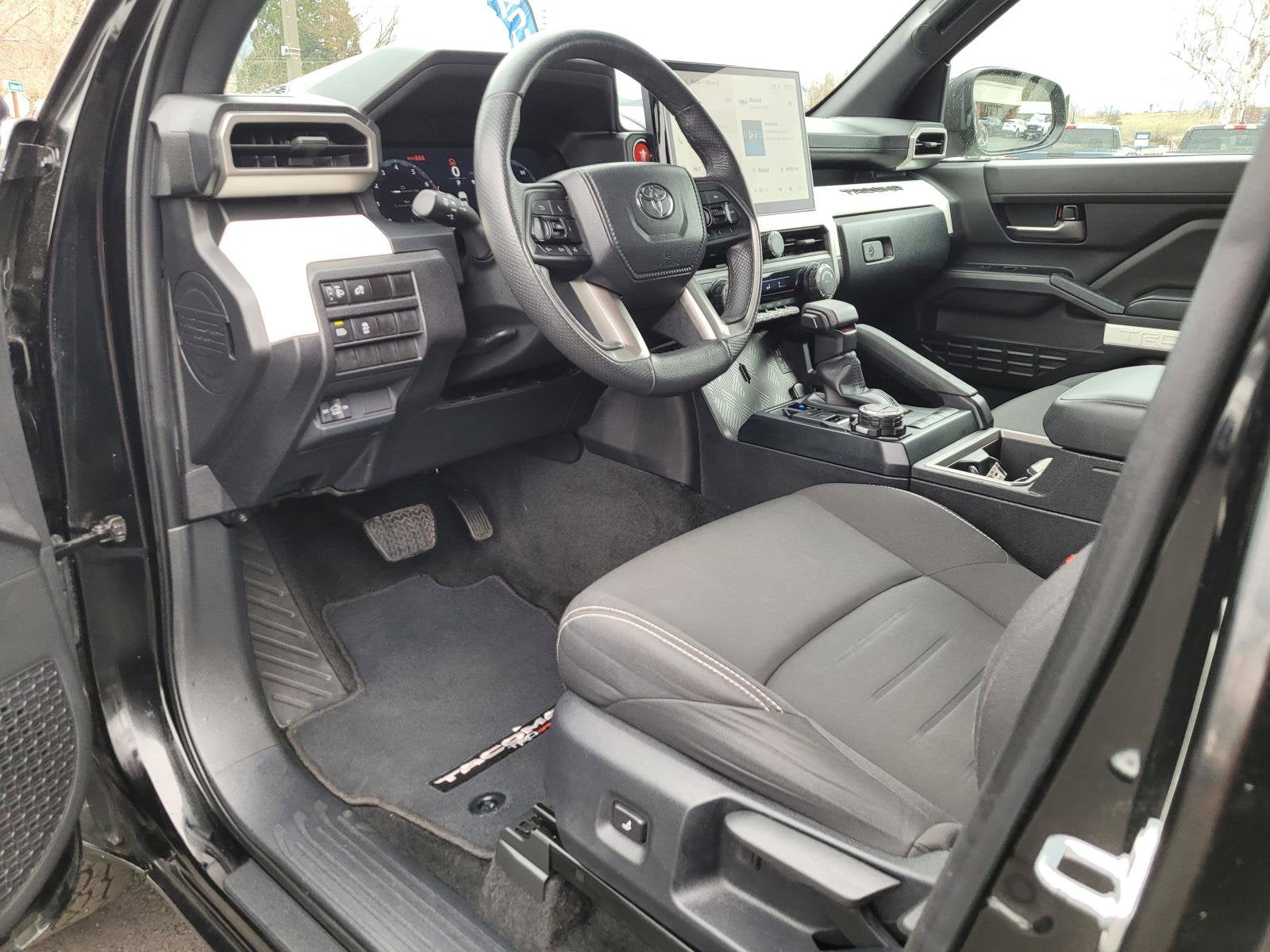 2024 Toyota Tacoma 4WD SR5