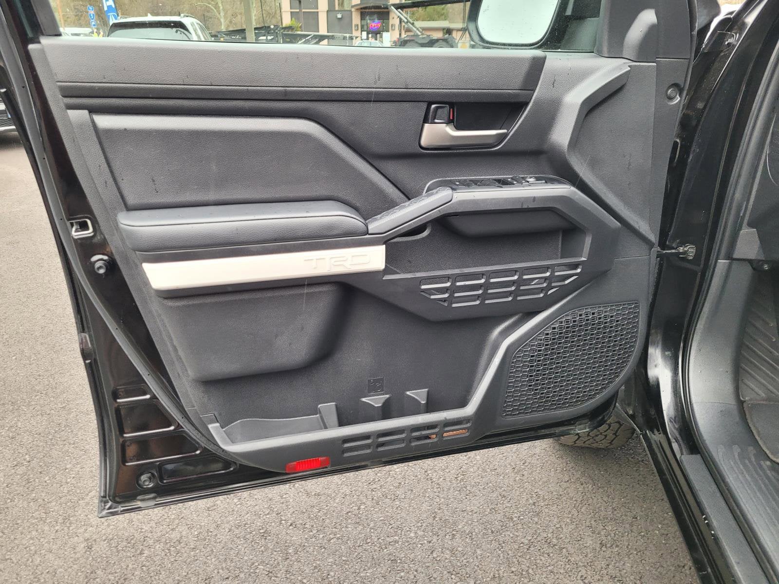 2024 Toyota Tacoma 4WD SR5