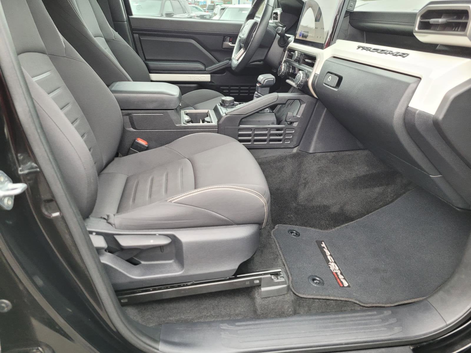 2024 Toyota Tacoma 4WD SR5