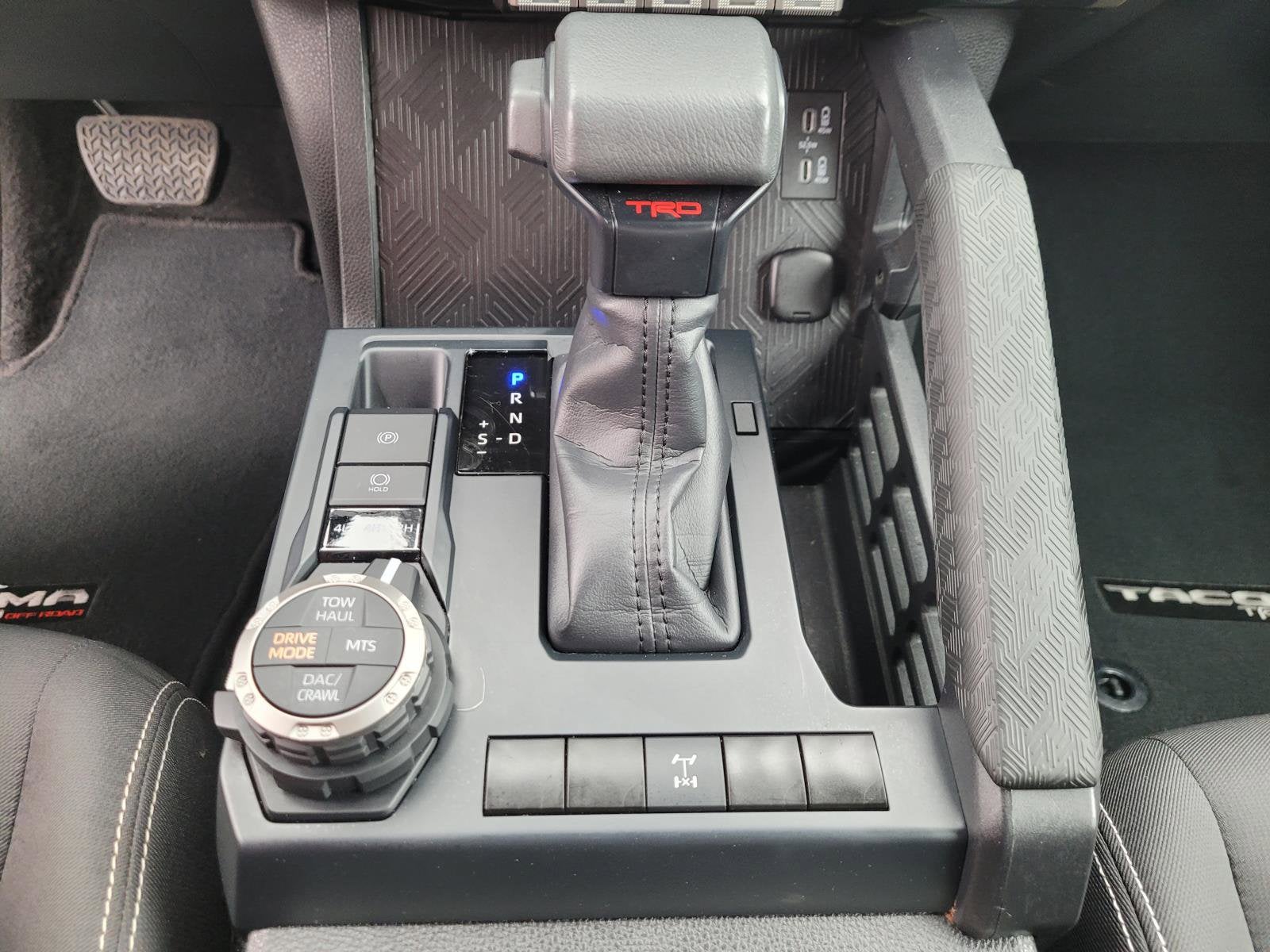 2024 Toyota Tacoma 4WD SR5