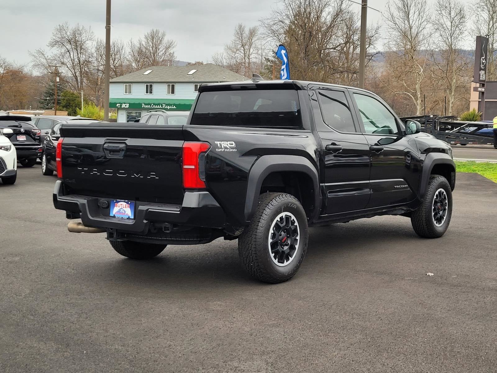 2024 Toyota Tacoma 4WD SR5
