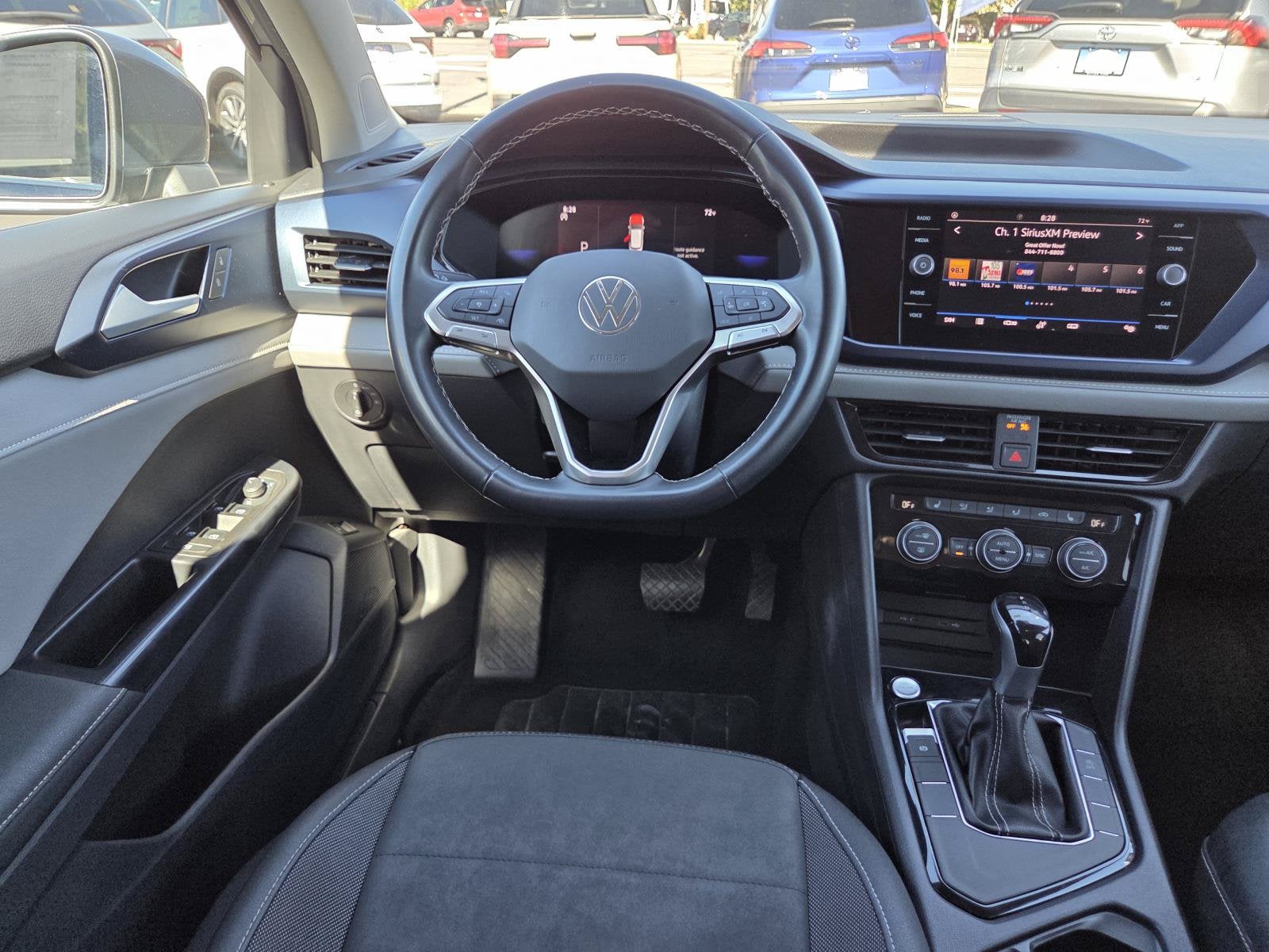 2024 Volkswagen Taos SE