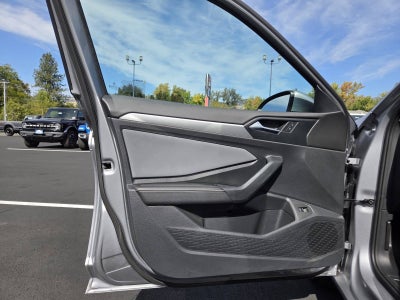 2025 Volkswagen Jetta SE