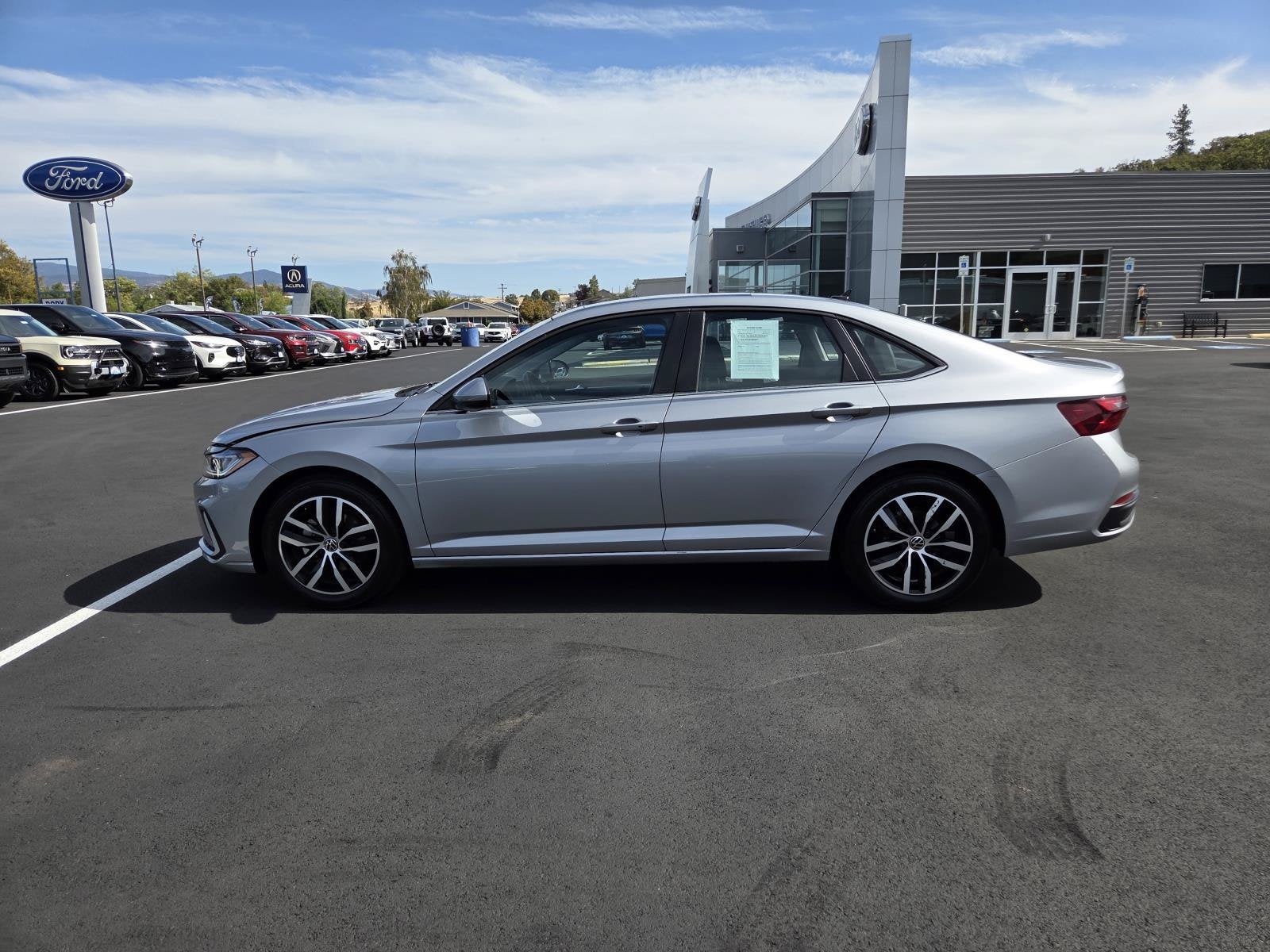 2025 Volkswagen Jetta SE