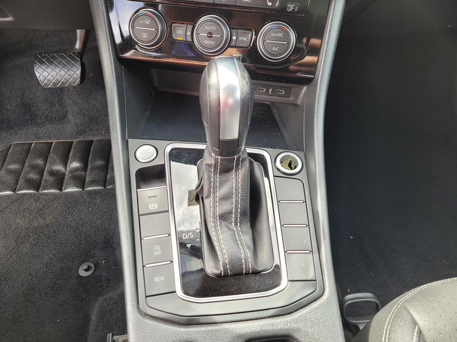 2021 Volkswagen Jetta R-Line