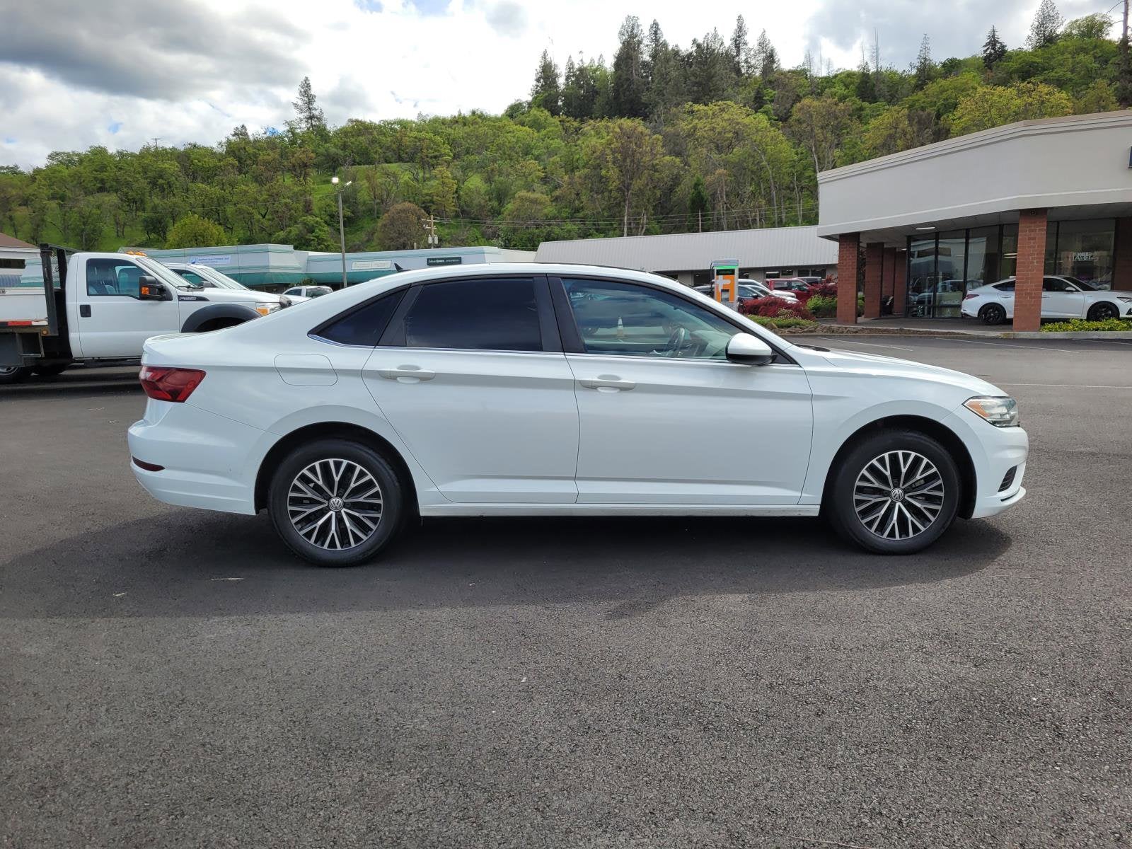 2021 Volkswagen Jetta R-Line