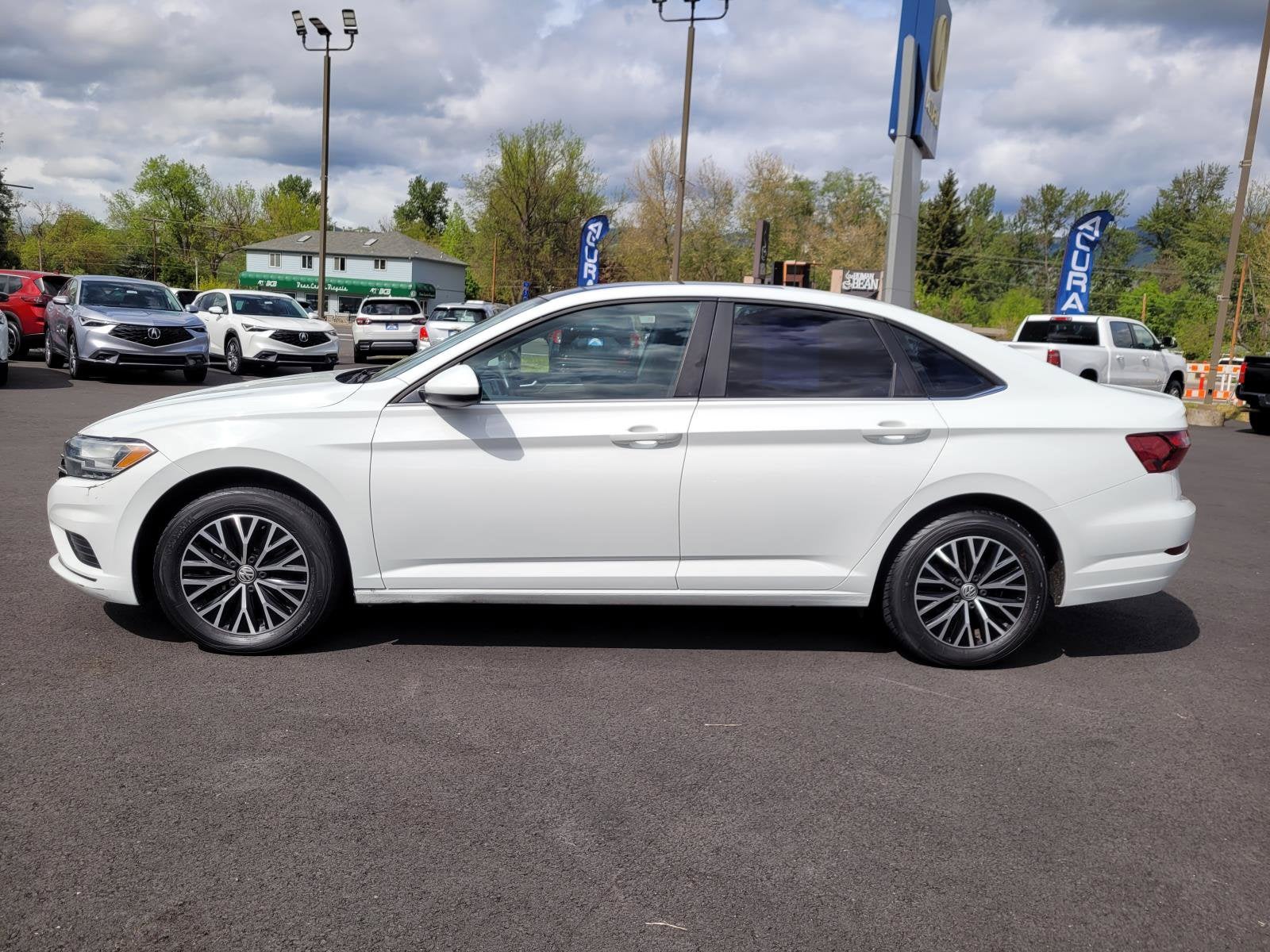 2021 Volkswagen Jetta R-Line