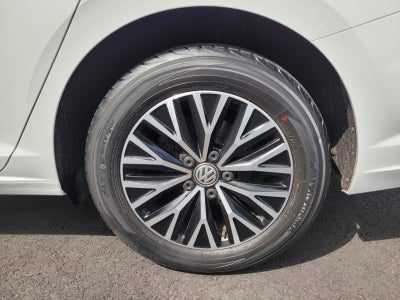 2021 Volkswagen Jetta R-Line