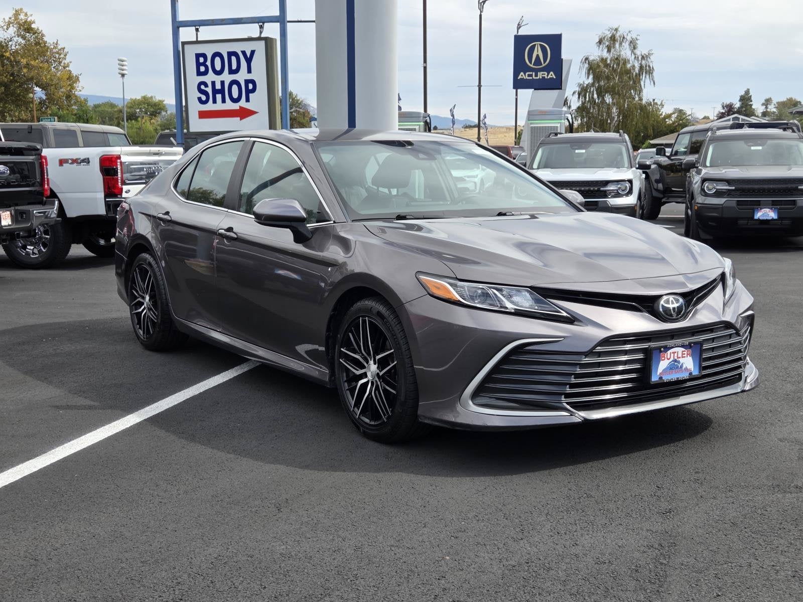 2022 Toyota Camry LE
