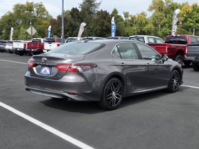 2022 Toyota Camry LE