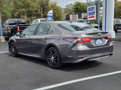 2022 Toyota Camry LE