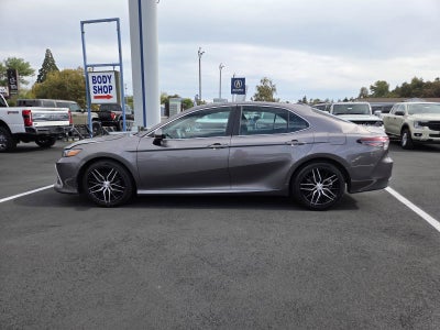 2022 Toyota Camry LE