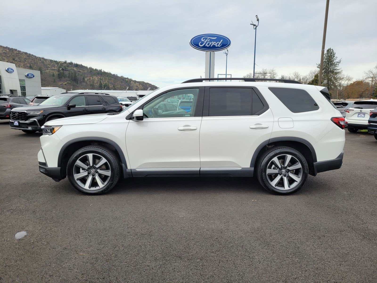 2024 Honda Pilot Touring