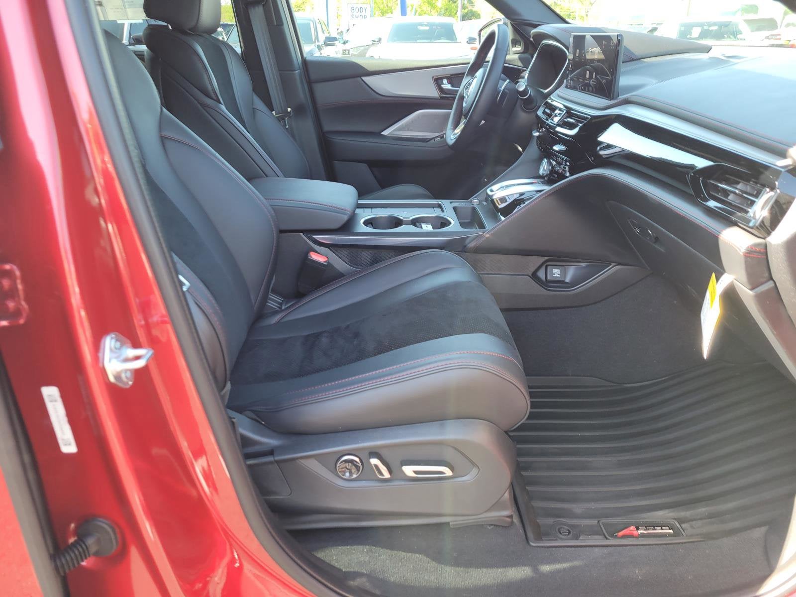 2025 Acura MDX w/A-Spec Package