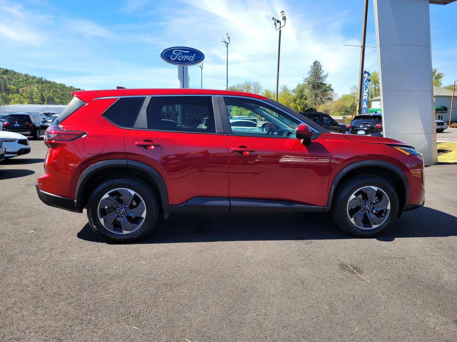 2025 Nissan Rogue SV