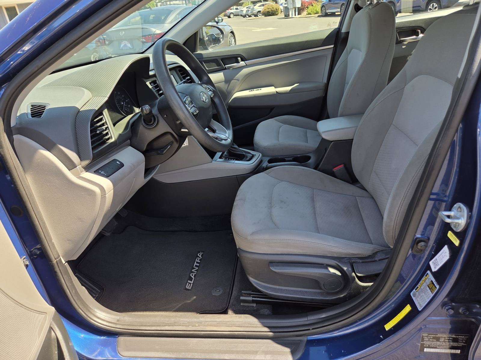2019 Hyundai Elantra SE
